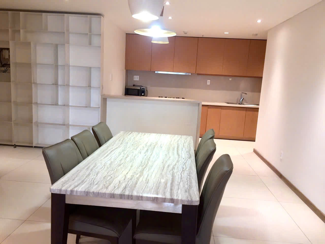 Cho thuê căn góc 2pn 2wc Nam Phúc Le Jardin view trực diện công viên Phú Mỹ Hưng, full nội thất, giá thuê 30 triệu / tháng. LH: em Nguyên - hotline (call/zalo)