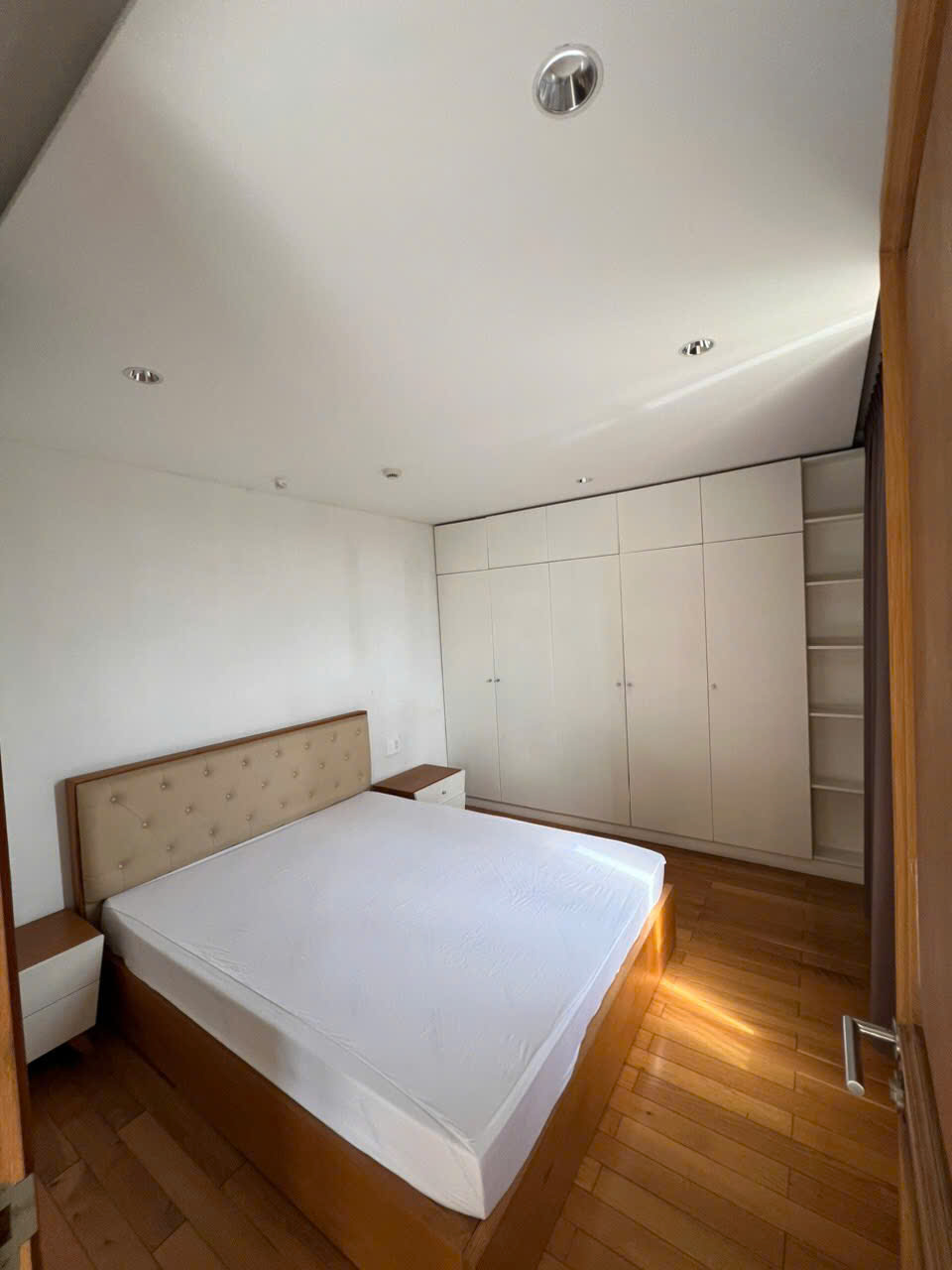HOT! Cho thuê nhanh Căn hộ cao cấp Nam Phúc - Le Jardin, Phú Mỹ Hưng, 114m2, 2PN, 2WC. Nhà siêu đẹp, Giá siêu rẻ. Liên hệ: hotline (Đình Hải) - 7677