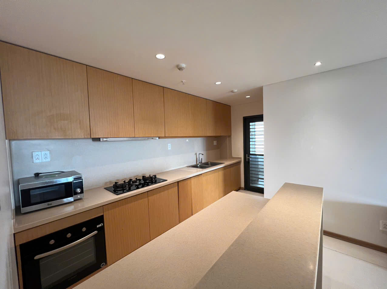 HOT! Cho thuê nhanh Căn hộ cao cấp Nam Phúc - Le Jardin, Phú Mỹ Hưng, 114m2, 2PN, 2WC. Nhà siêu đẹp, Giá siêu rẻ. Liên hệ: hotline (Đình Hải) - 7679