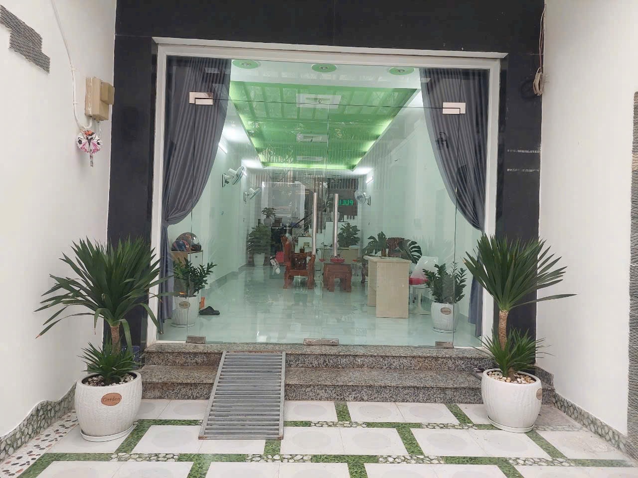 GIẢM SÂU 700TR - Nhà phố MT KDC Phú Mũ Chợ Lớn, liền kề PMH Giá chỉ. LH: hotline (Em Nguyên)