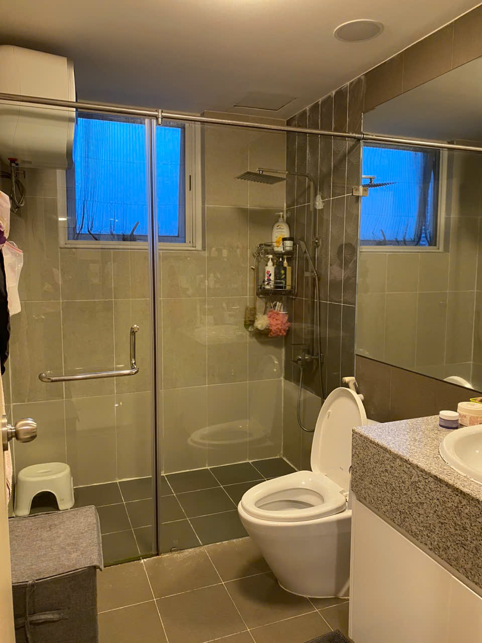 Định cư nước ngoài bán gấp CH  Riverpark Residence, Căn Góc,  view sông, giá chỉ: 11.9ỷ VND, 124m2, hotline N Thẩm - 7862