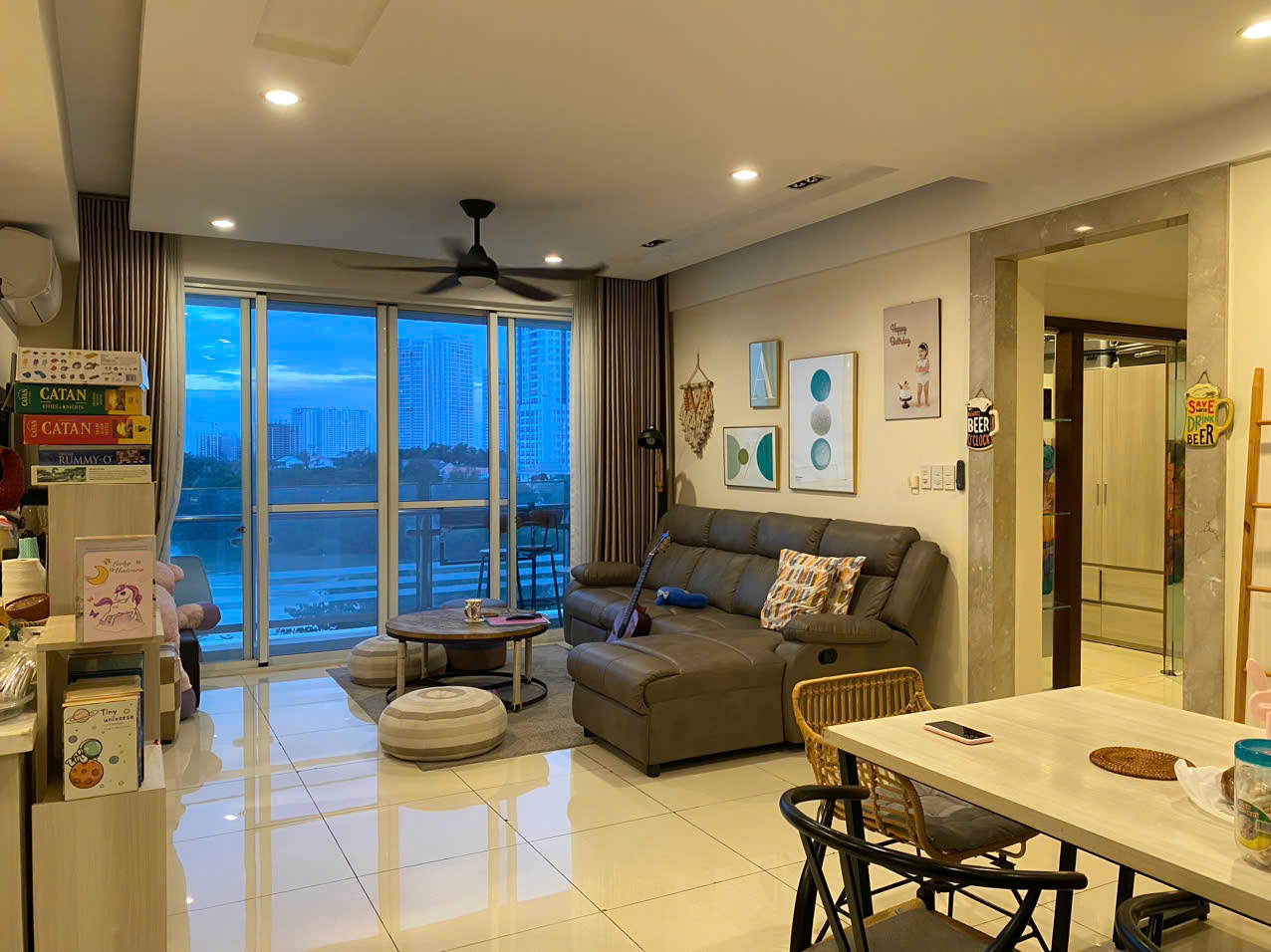 Định cư nước ngoài bán gấp CH  Riverpark Residence, Căn Góc,  view sông, giá chỉ: 11.9ỷ VND, 124m2, hotline N Thẩm - 7860