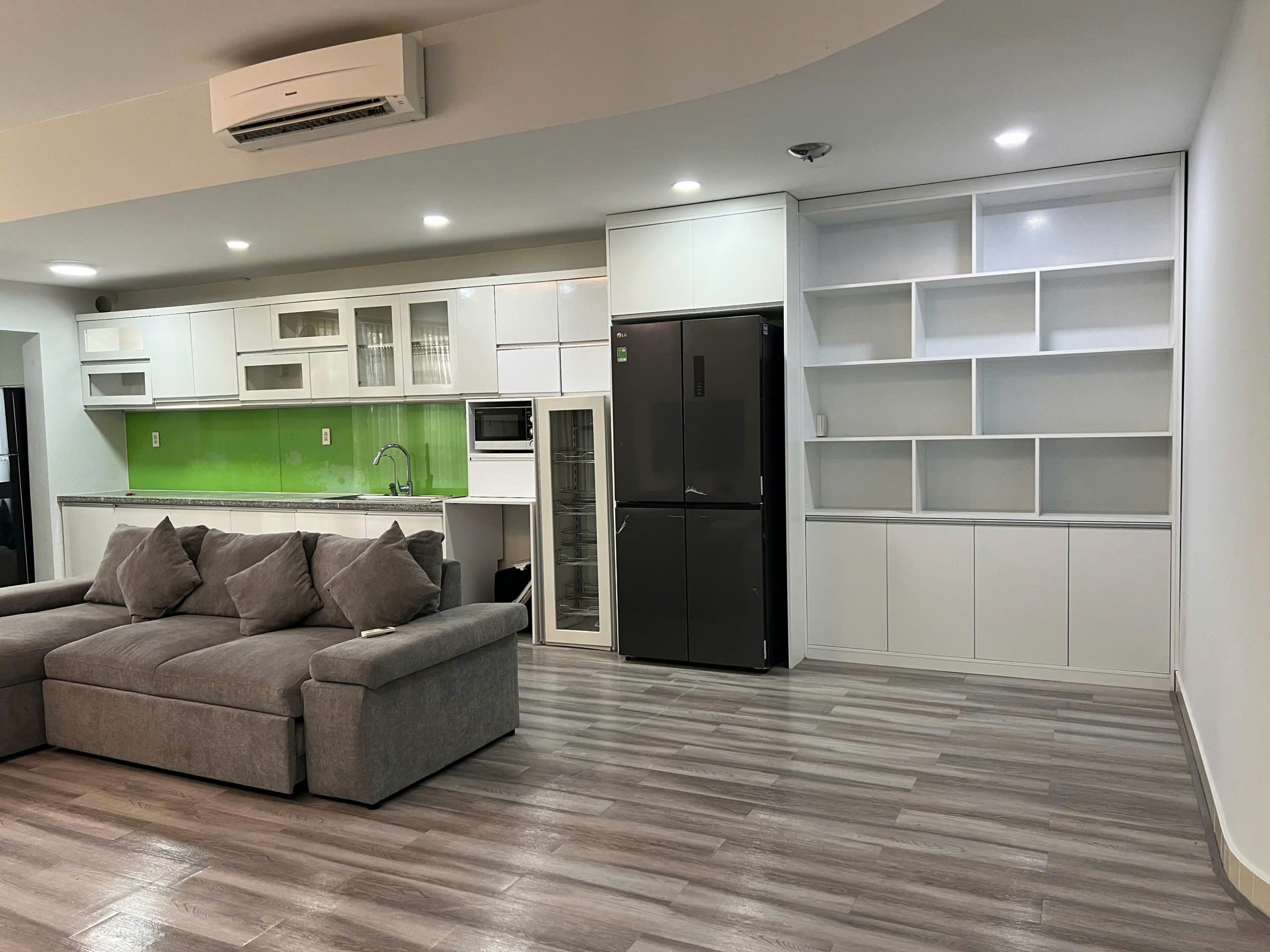 Bán nhanh trước tết CHCH  Riverpark Residence, Căn Góc,  view sông, giá chỉ: 11.9tỷ VND, 124m2 - 7867