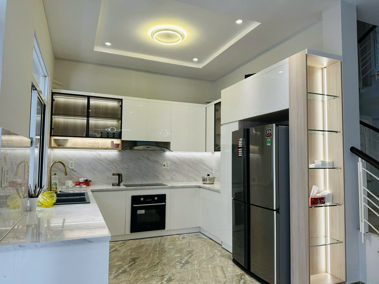Cho thuê biệt thự Mỹ Thái 7x18m MT đường C, view công viên, thoáng mát, giá 55 triệu / tháng. LH: hotline (Em Nguyên)