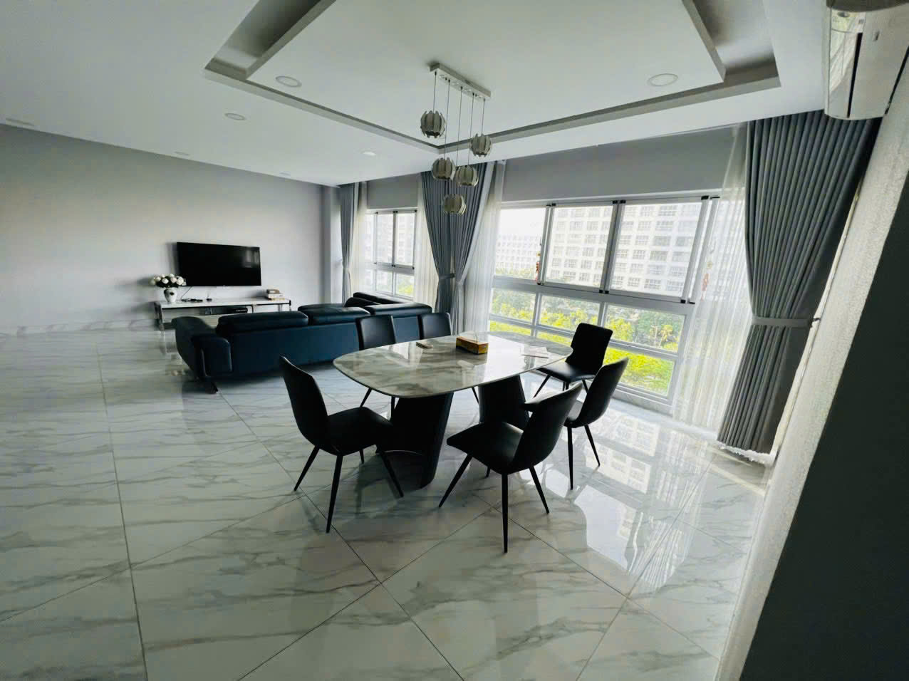 GIÁ SIÊU TỐT - Bán nhanh căn 3pn, full nội thất Happy Valley, giá 8tỷ2, LH hotline (Em Nguyên)