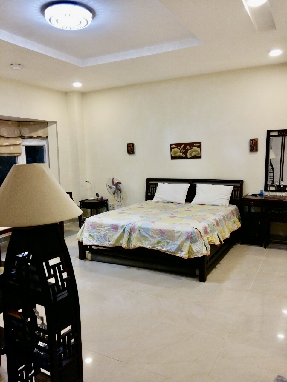 Cho thuê nhà liên kế vườn Mỹ Giang, phú mỹ hưng, quận 7. Diện tích: 126m, 4 phòng ngủ, nội  thất cao cấp, nhà mới sơn lại,giá chỉ 45 tr/ tháng. Anh chị xem nhà liên hệ: hotline Ngọc Thư ( zalo, viber) - 8152