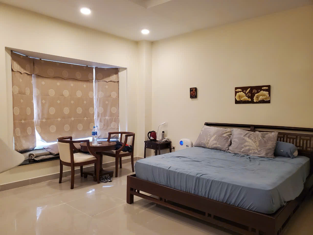 Cho thuê nhà liên kế vườn Mỹ Giang, phú mỹ hưng, quận 7. Diện tích: 126m, 4 phòng ngủ, nội  thất cao cấp, nhà mới sơn lại,giá chỉ 45 tr/ tháng. Anh chị xem nhà liên hệ: hotline Ngọc Thư ( zalo, viber) - 8154