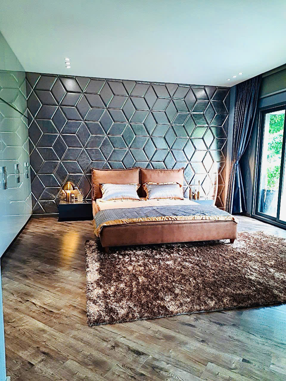 Cần bán nhà phố vườn Mỹ Thái, phú mỹ hưng, quận 7. Diện tích: 7x18m, trệt, 2 lầu, sân thượng, sân vườn. Nội thất đầy đủ siêu cao cấp, thang máy, nhà mới sửa . Gía bán nhanh chỉ 34 tỷ. Liên hệ: hotline Ngọc Thư xem nhà - 8197
