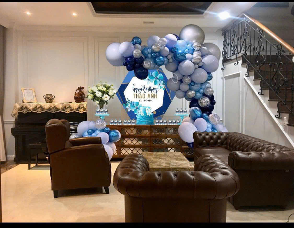 Cho thuê biệt thự Nam Viên, phú mỹ hưng, quận 7.  Diện tích: 7x18m, 3 phòng ngủ, 1 phòng làm việc.  Nội thất đầy đủ, cao câp,  Giá chỉ 55 triệu/ tháng.  Anh chị xem nhà liên hệ: hotline Ngọc Thư