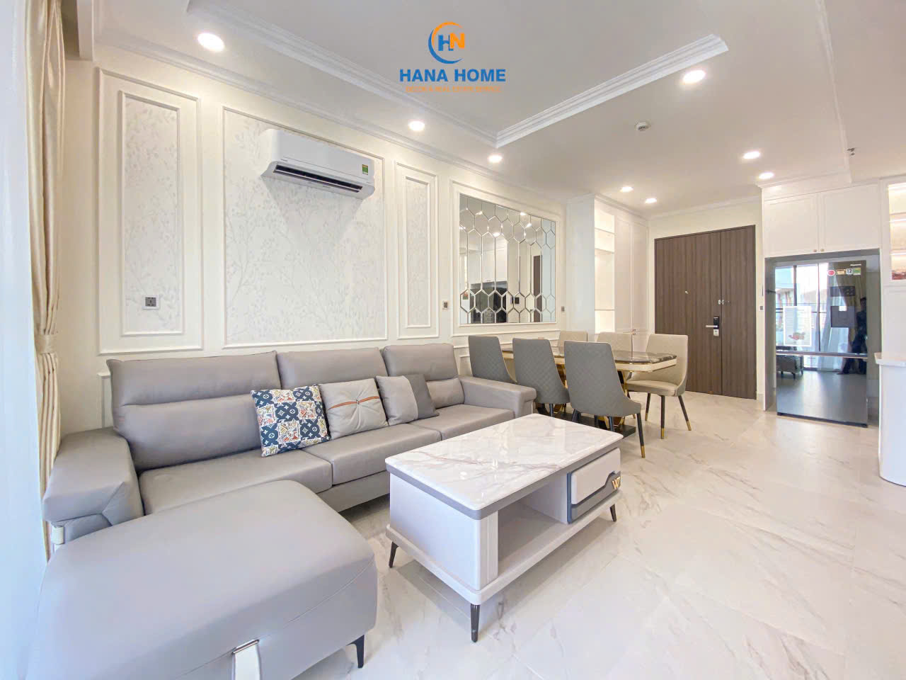 Cho thuê căn hộ Midtown The Synature, phú mỹ hưng, quận 7. Diện tích: 81m, 2 phòng ngủ, 2 wc. Nội thất cao cấp, sang trọng. Có chỗ đậu ô tô và xe máy, tầng cao, thoáng mát. Gía rẻ thị trường. Qúy khách xem nhà liên hệ: hotline Ngọc Thư ( zalo, viber)