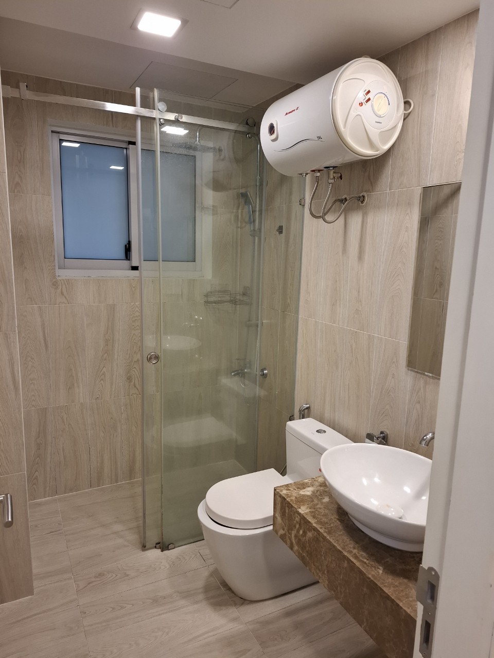 Cho thuê Happy Valley Phú Mỹ Hưng 135m2, 3PN, đầy đủ nội thất mới đẹp, giá chỉ có 33 triệu/tháng( rẻ nhất). LH: hotline Thanh Mỹ - 8460