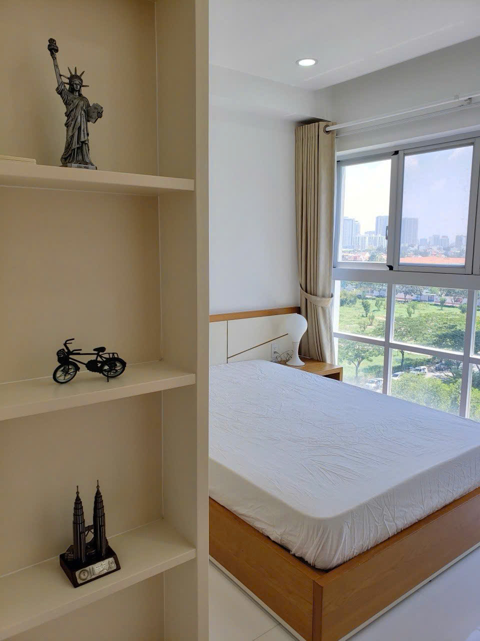 Cần bán Happy Valley Phú Mỹ Hưng Q7, 3PN, 2WC, nội thất đầy đủ, đẹp, đang cho thuê ổn định lâu dài, Cần bán giá tốt nhất chỉ có 8,9tỷ. Chi tiết LH: hotline Thanh Mỹ - 8548