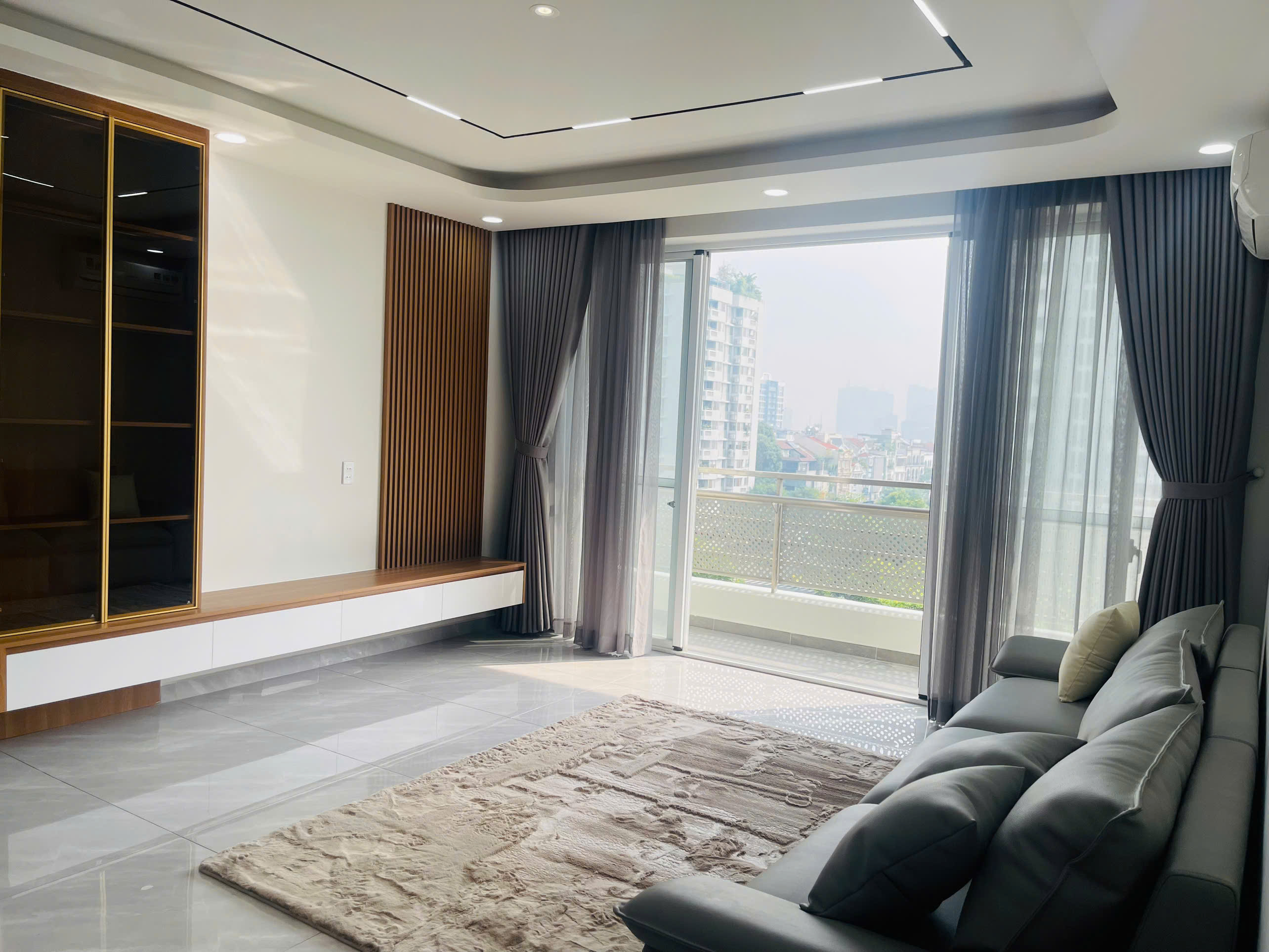 Bán căn hộ Riverpark Residence, phú mỹ hưng, quận 7. Diện tích: 147m, 3 phòng ngủ, 2wc. Nhà mới, nội thất cao cấp, sang trọng. Gía chỉ: 15,3 tỷ ( sổ hồng ). Qúy khách liên hệ xem nhà: hotline Ngọc Thư