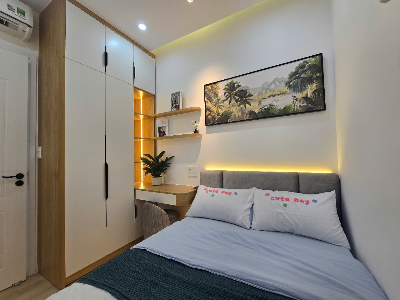 Bán nhanh căn hộ Cao Cấp Sky Garden 3, Phú Mỹ Hưng, Q.7, View Bitexco, Nội thất nhập khẩu cao cấp. Liên hệ: hotline (Đình Hải) - 8934