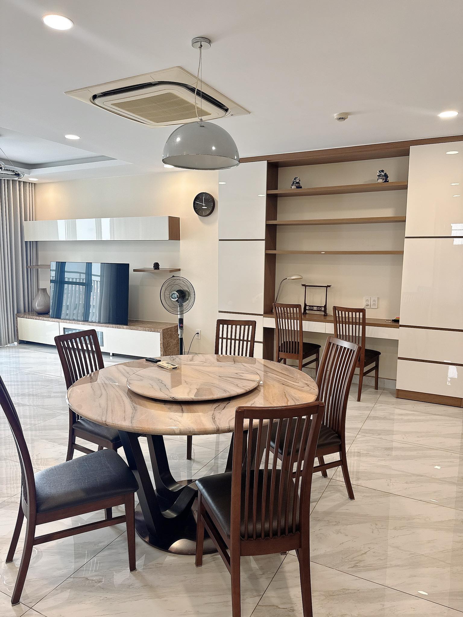 CHỦ NN CHO THUÊ CĂN GÓC SCENIC VALLEY 116M,LẦU CAO,VIEW ĐẸP, FULL NỘI THẤT CC,NHÀ ĐẸP HƠN HÌNH CHỈ 29 TRIỆU/THÁNG.HOTLINE EM HẰNG PHƯƠNG