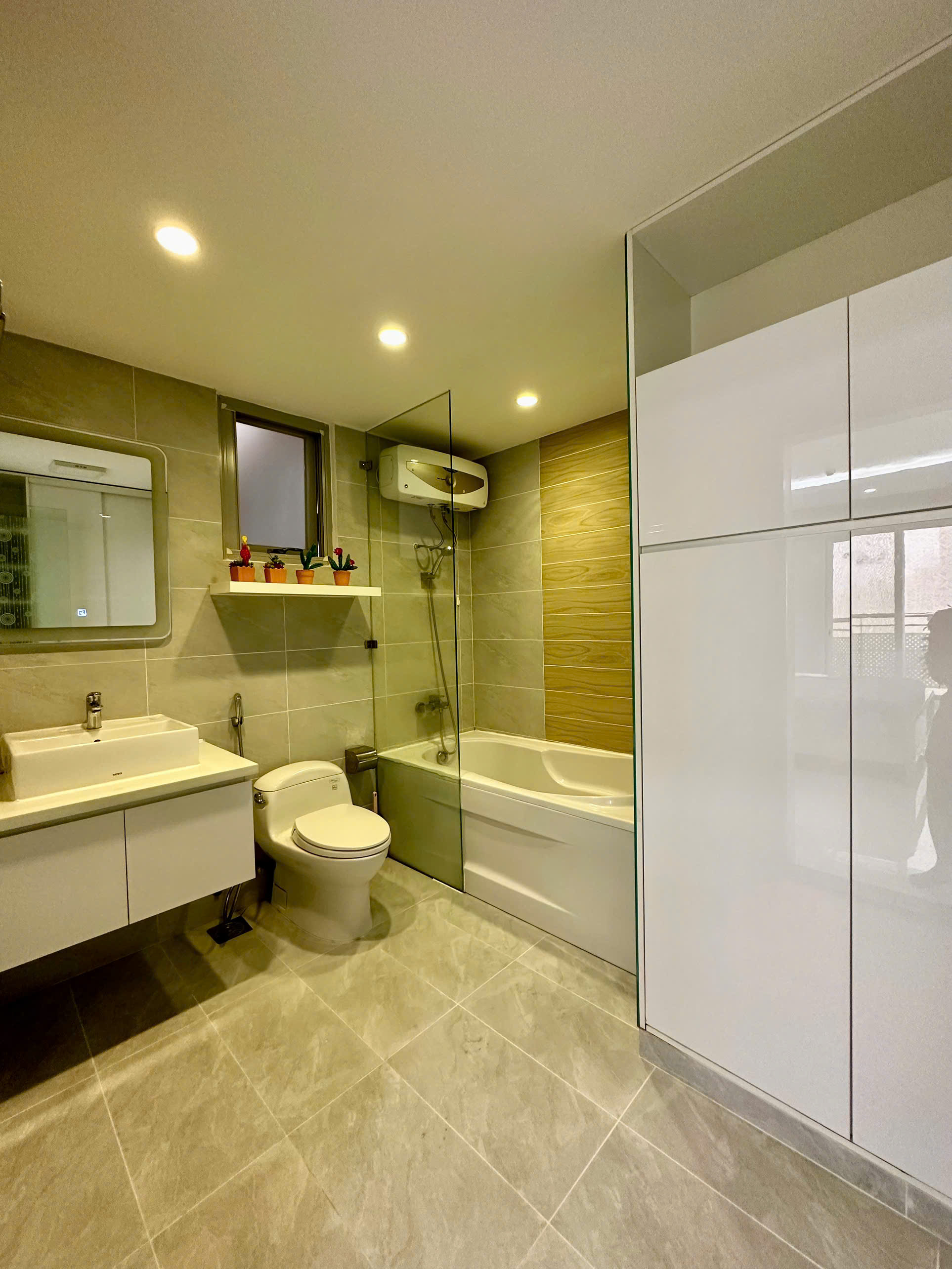 Cho thuê căn hộ  Phú Mỹ Hưng tại Scenic Valley 1, Q7, HCM, 3PN, 3WC, 133m2 ,40 triệu LH:hotline Hoàng Văn Cường. - 9027