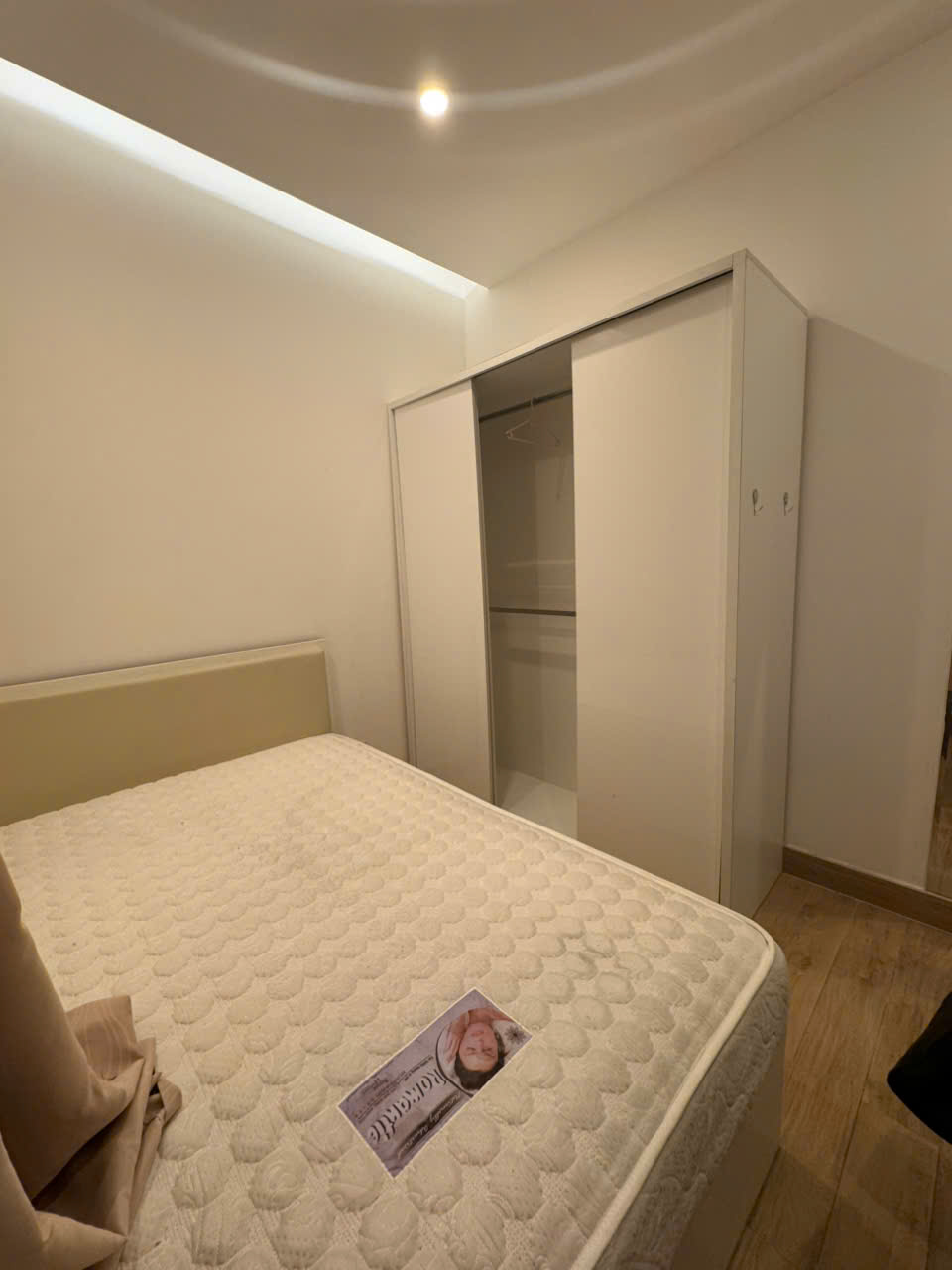 Cho thuê biệt thự phố vườn Nam Viên, phú mỹ hưng, quận 7. Diện tích: 7x18m, trệt, 2 lầu. Nội thất đầy đủ, cho thuê dài hạn giá chỉ: 50 tr/ tháng. Anh chị xem nhà liên hê: hotline Ngọc Thư - 9276