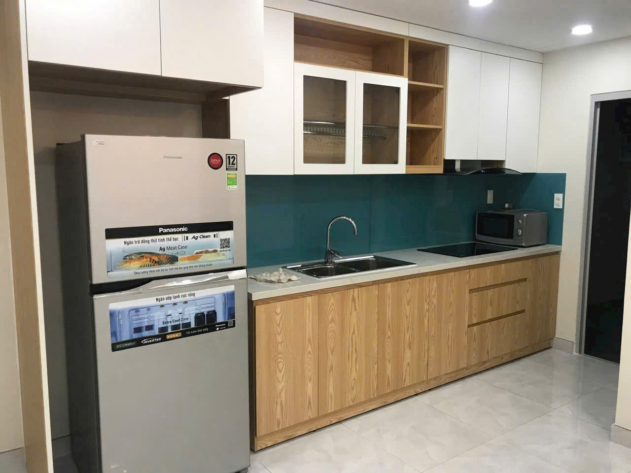 Bán căn hộ Scenic Valley, phú mỹ hưng, quận 7. Diện tích: 89m, 2 phòng ngủ, 2wc. Nội thất đầy đủ, view hồ bơi nội khu. Nhà đang cho thuê dài hạn, sổ hồng cầm tay. Gía bán nhanh: 6.9 tỷ. Qúy khách xem nhà liên hệ: hotline Ngọc Thư - 9356