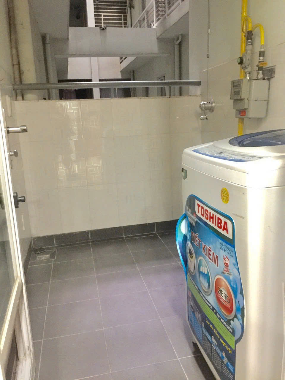 Cho thuê căn hộ Happy Valley, phú mỹ hưng, quận 7. Diện tích: 100m, 3 phòng ngủ, full nội thất, giá chỉ: 27tr/ tháng. Anh chị xem nhà liên hê: hotline Ngọc Thư - 9474