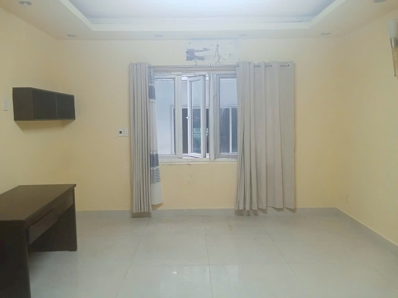 Cho thuê nhà phố  Phú Mỹ Hưng Q7. Giá 70triệu. DT: 111m2. TK: 6PN, 6WC. Liền kề Sky - 9567