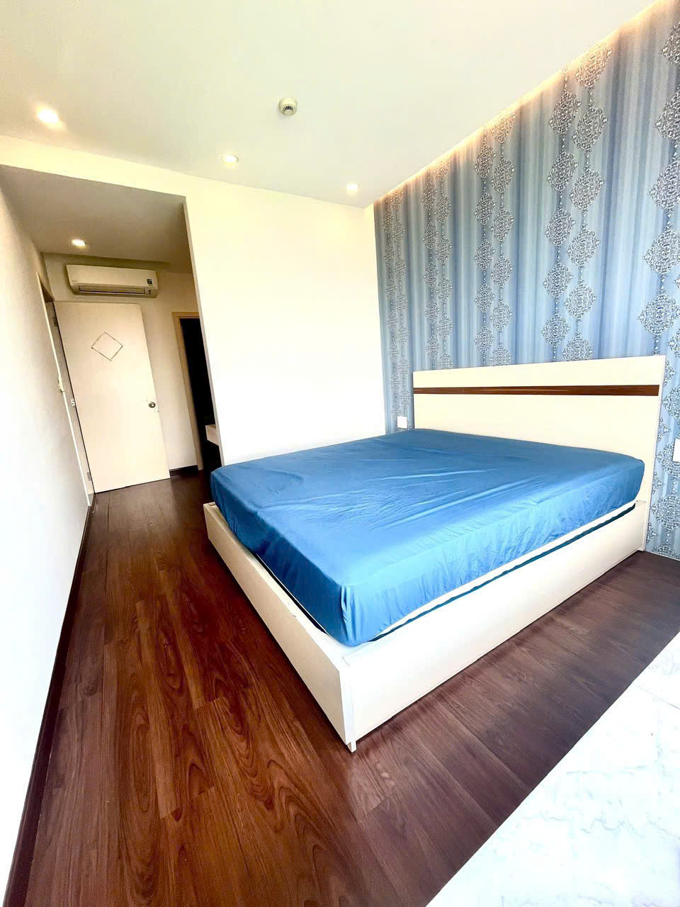 Cho thuê căn hộ Scenic valley phú mỹ hưng, diện tích: 89 m, 2 phòng, 2wc. Nội thất đầy đủ, giá chỉ 21 tr/ tháng. Anh chị xem nhà liên hệ: hotline Ngọc Thư - 9673