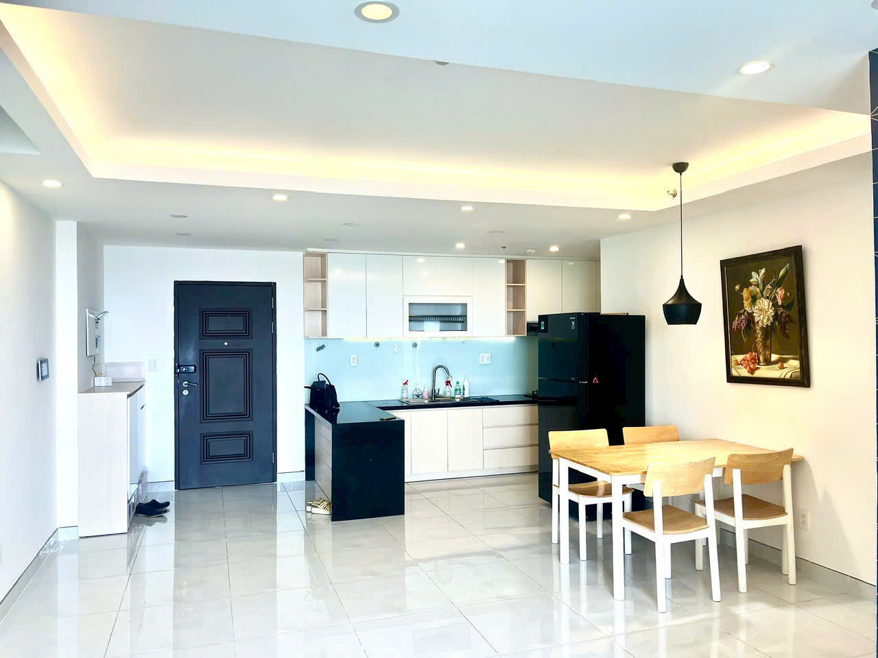 Cho thuê căn hộ Scenic valley phú mỹ hưng, diện tích: 89 m, 2 phòng, 2wc. Nội thất đầy đủ, giá chỉ 21 tr/ tháng. Anh chị xem nhà liên hệ: hotline Ngọc Thư - 9671