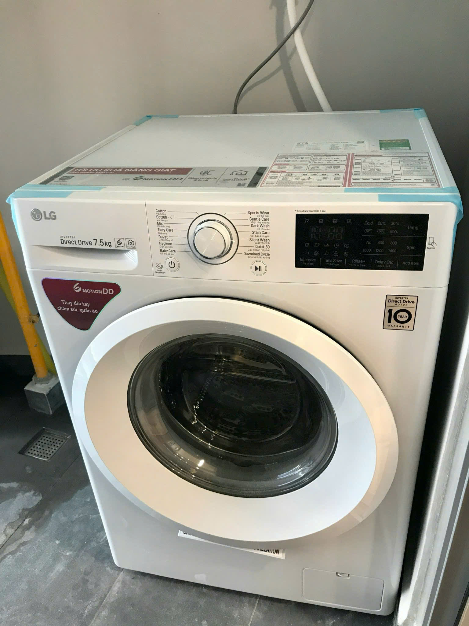 Cho thuê căn hộ Green valley phú mỹ hưng, diện tích: 98 m, 2 phòng, 2wc. Nội thất đầy đủ, có ô xe hầm miễn phí, giá chỉ 22 tr/ tháng. Anh chị xem nhà liên hệ: hotline Ngọc Thư - 9698