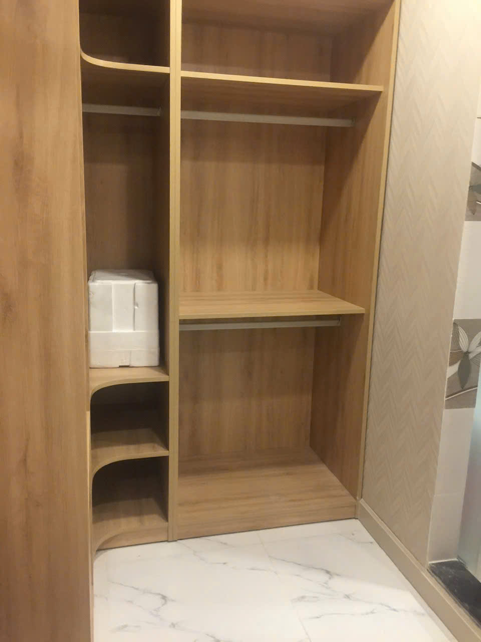 Cho thuê căn hộ Phú Mỹ Hưng khu  Happy Valley, Q7, TP.HCM, 2 PN.2WC, 100m2, 25 triệu,full nội thất. - 9706