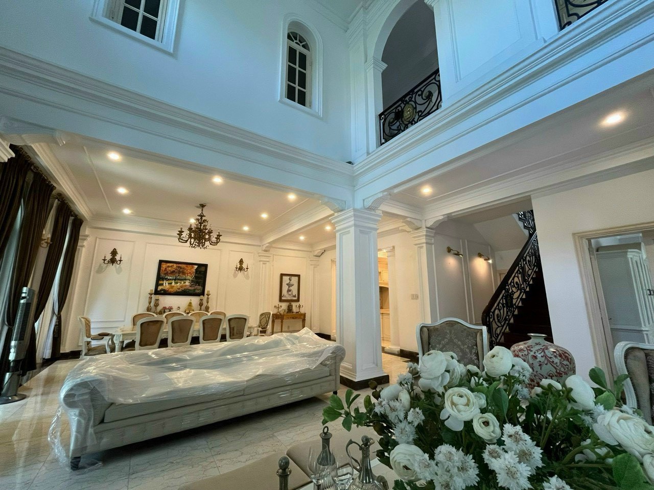 Cho thuê biệt thự Phú Mỹ Hưng, 3PN, 5VS, 352m2, 130 triệu tại Phú Mỹ Hưng, Tân Phong, Q7, HCM. LH: HOÀNG CƯỜNG - 9728