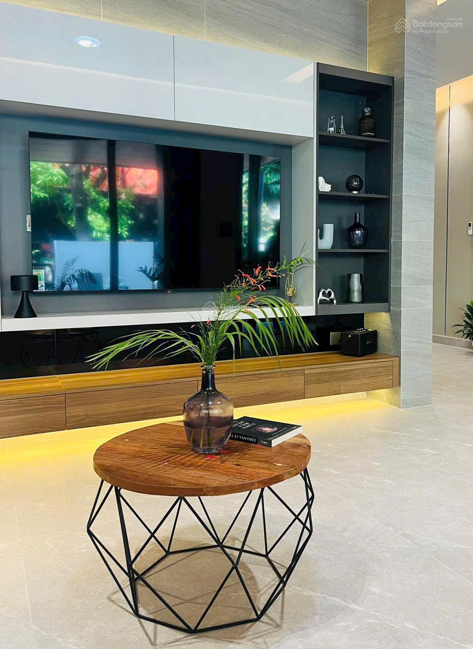 Siêu Phẩm Khu COMPOUND PMH - Q7. Biệt Thự Decor 100% Mới - Cao Cấp - Hiện Đại. An Ninh 24/7.Em Luân - 9762