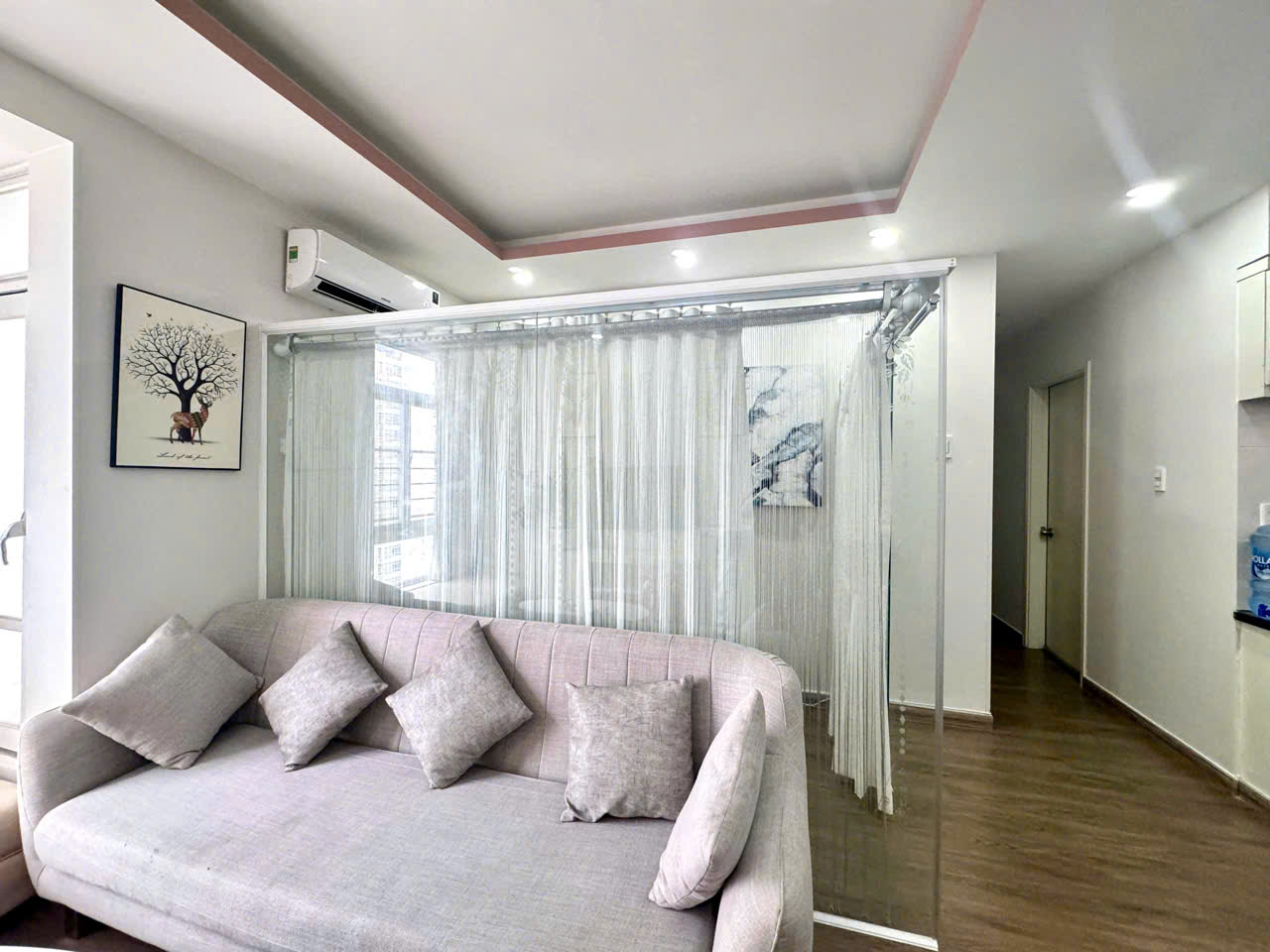 Bán căn hộ Phú Mỹ Hưng, khu Sky 3. Giá 4,9 tỷ cỏn TL, 70,12m2, 3PN + 2WC, lầu cao. Full nội thất. vui lòng LH: Hoàng Cường - 9819