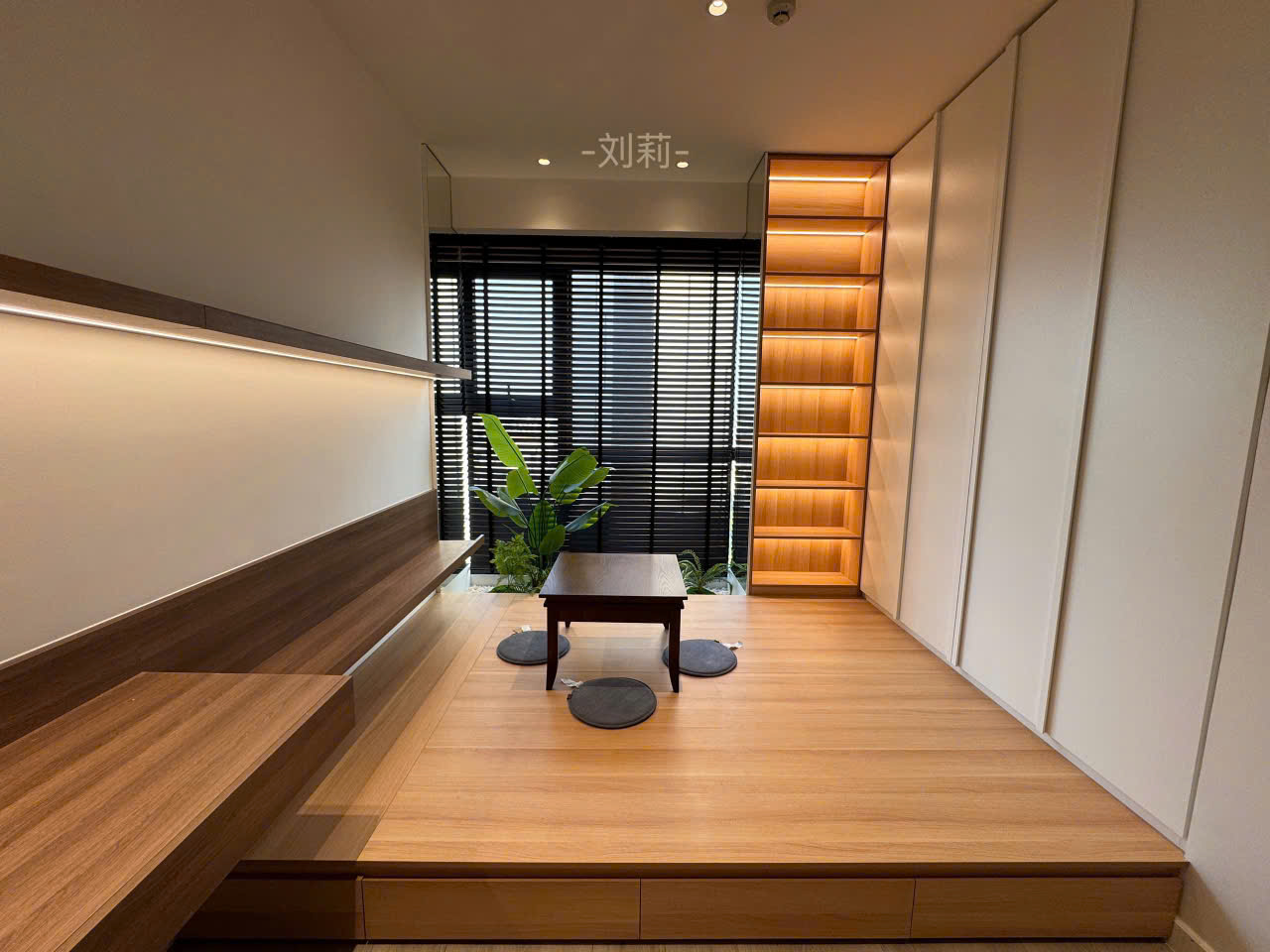 Cho thuê căn hộ Antonia , phú mỹ hwung, quận 7. Diện tích: 110m, thiết kế 2 phòng ngủ, 1 phòng trà. Nội thất cao cấp, nhà mới. Gía chỉ 35tr/ tháng. Qúy khách xem nhà liên hệ: hotline Ngọc Thư - 9860