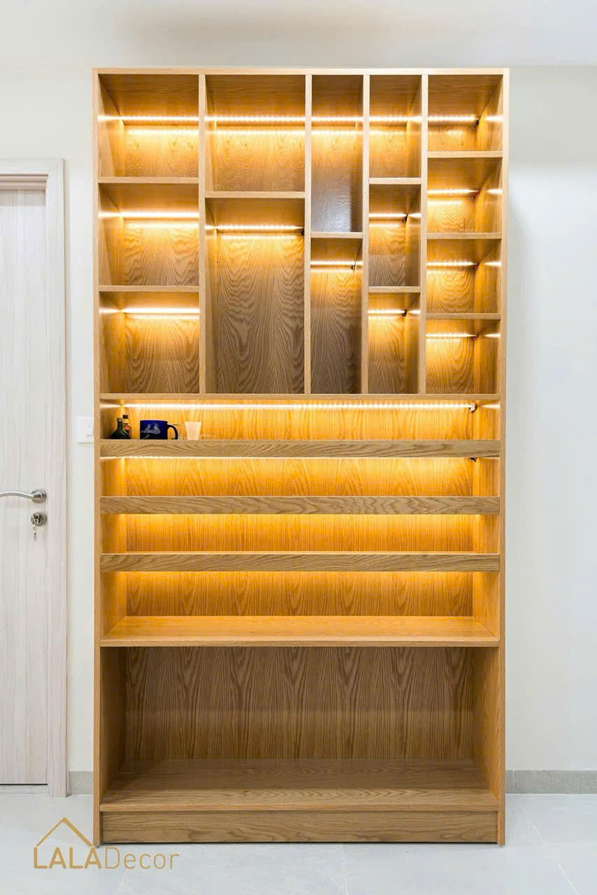 Bán căn hộ Hưng Phúc Premier , phú mỹ hưng, quận 7. Diện tích: 79m, 2 phòng ngủ, 2wc. Căn hộ 2 view thoáng mát. Nội thất cao cấp, giá chỉ: 7.8 tỷ . Anh chị xem nhà liên hê: hotline Ngọc Thư - 9871