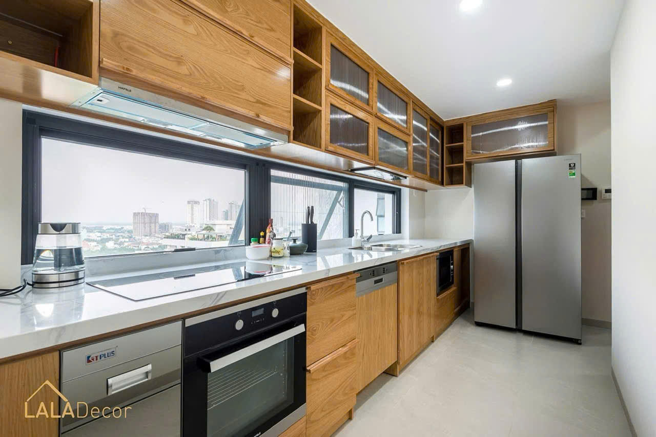 Bán căn hộ Hưng Phúc Premier , phú mỹ hưng, quận 7. Diện tích: 79m, 2 phòng ngủ, 2wc. Căn hộ 2 view thoáng mát. Nội thất cao cấp, giá chỉ: 7.8 tỷ . Anh chị xem nhà liên hê: hotline Ngọc Thư - 9864