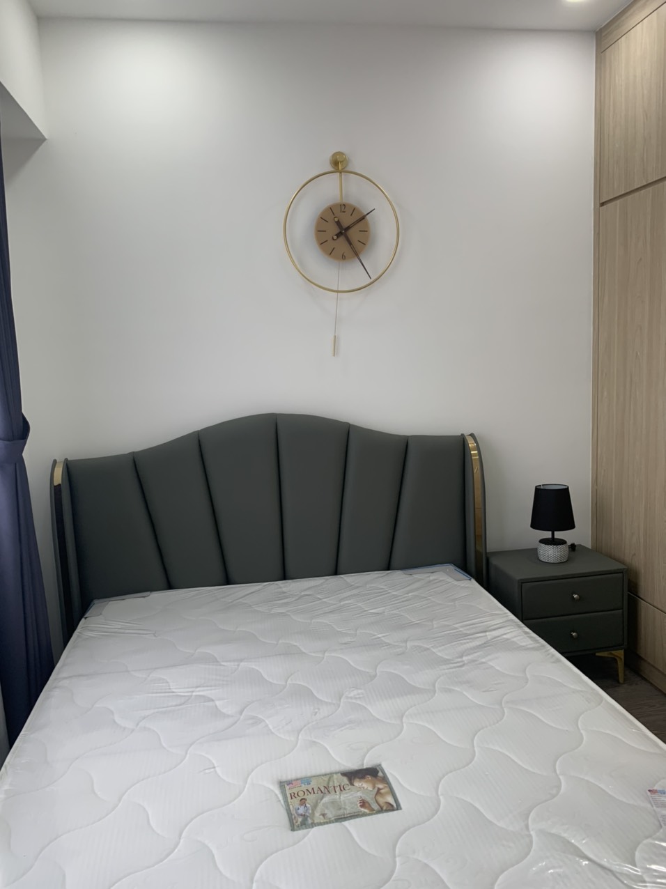 Bán căn hộ Hưng Phúc đường Nguyễn Lương Bằng, phú mỹ hưng, quận 7. Diện tích: 79m, 2 phòng ngủ, nhà đẹp. Sổ hồng, giá chỉ 6.8 tỷ. Liên hê; xem nhà: hotline Ngọc Thư - 9887