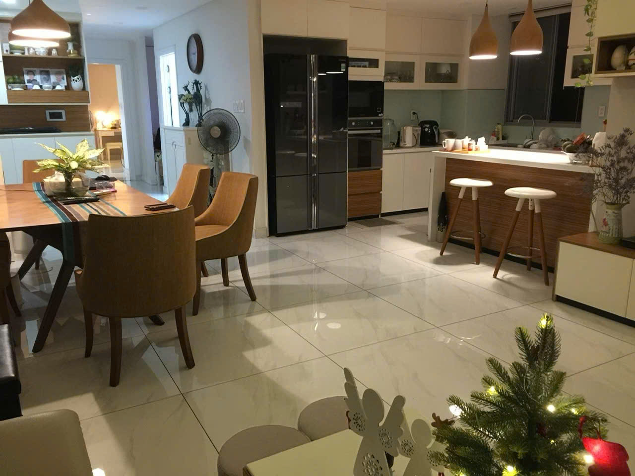 Bán căn góc Green Valley Phú Mỹ Hưng Quận 7, 118m2, già tốt nhất chỉ có 9,6 tỷ thương lượng mạnh cho khách thiện chí mua nhanh. LH: hotline Thanh Mỹ - 10717