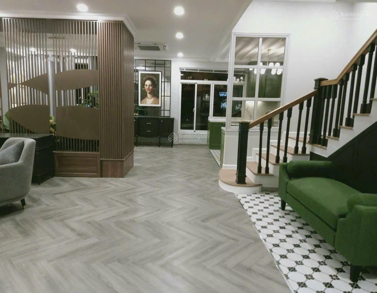 Bán biệt thự Phú Mỹ Hưng, Q7, TP.HCM.khu Phú Gia. 85 tỷ, 317.3m2, 4PN.4WC, hướng Nam. - 10006