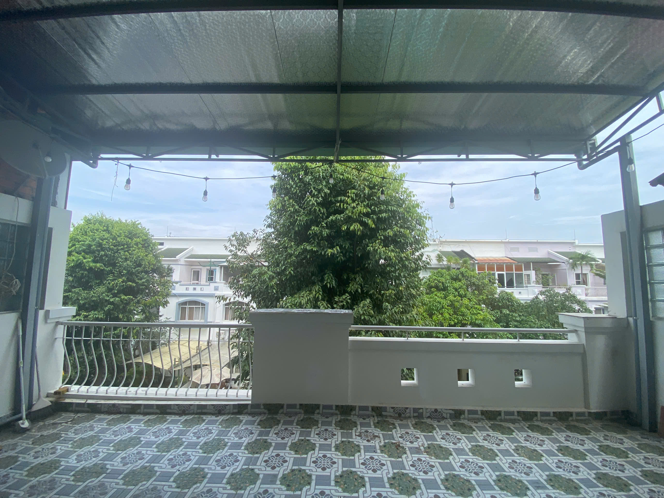 Cho thuê  biệt thự liền kề Phú Mỹ Hưng. Thiết kế: 4PN, 3WC, 126m2 - Phú Mỹ Hưng. Giá: 35 triệu. Phù Hợp Ở - Làm Văn Phòng. Em Luân - Hợp Tín Land | BĐS Phú Mỹ Hưng – Quận 7 - 10028