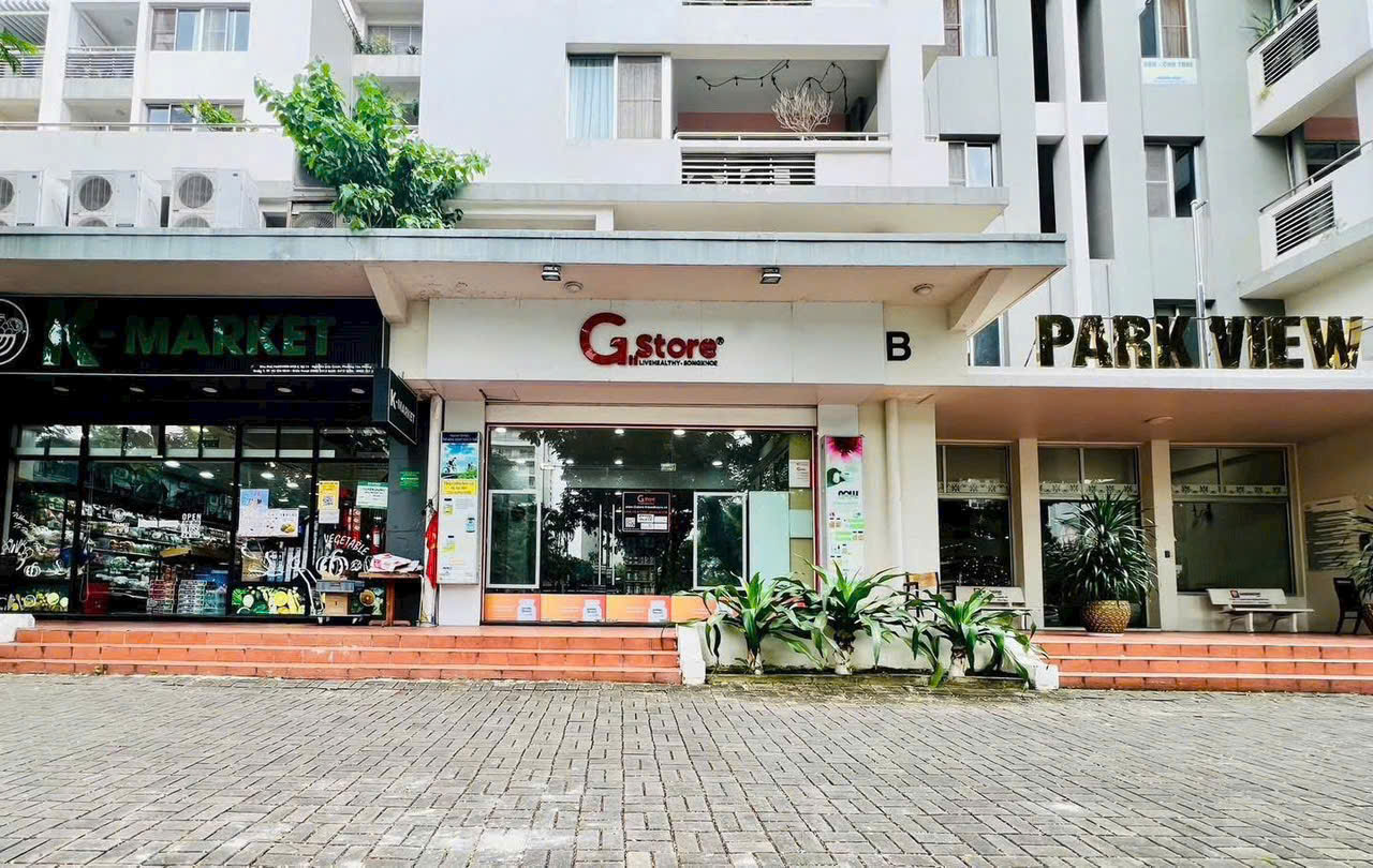 CHO THUÊ SHOP PARKVIEW – PHÚ MỸ HƯNG, QUẬN 7 - Mặt tiền Nguyễn Đức Cảnh – tuyến đường sầm uất nhất PMH.  Diện tích sử dụng: 140m² (kết cấu 2 lầu) . Thời gian bàn giao: Tháng 12/2025 . Vị trí đắc địa, phù hợp kinh doanh đa ngành: showroom – thời trang – F&B – văn phòng đại diện… Giá thuê: 4.000 USD/tháng (đã bao gồm thuế)  Thành Luân PMH - Hợp Tín Land | BĐS Phú Mỹ Hưng – Quận 7
