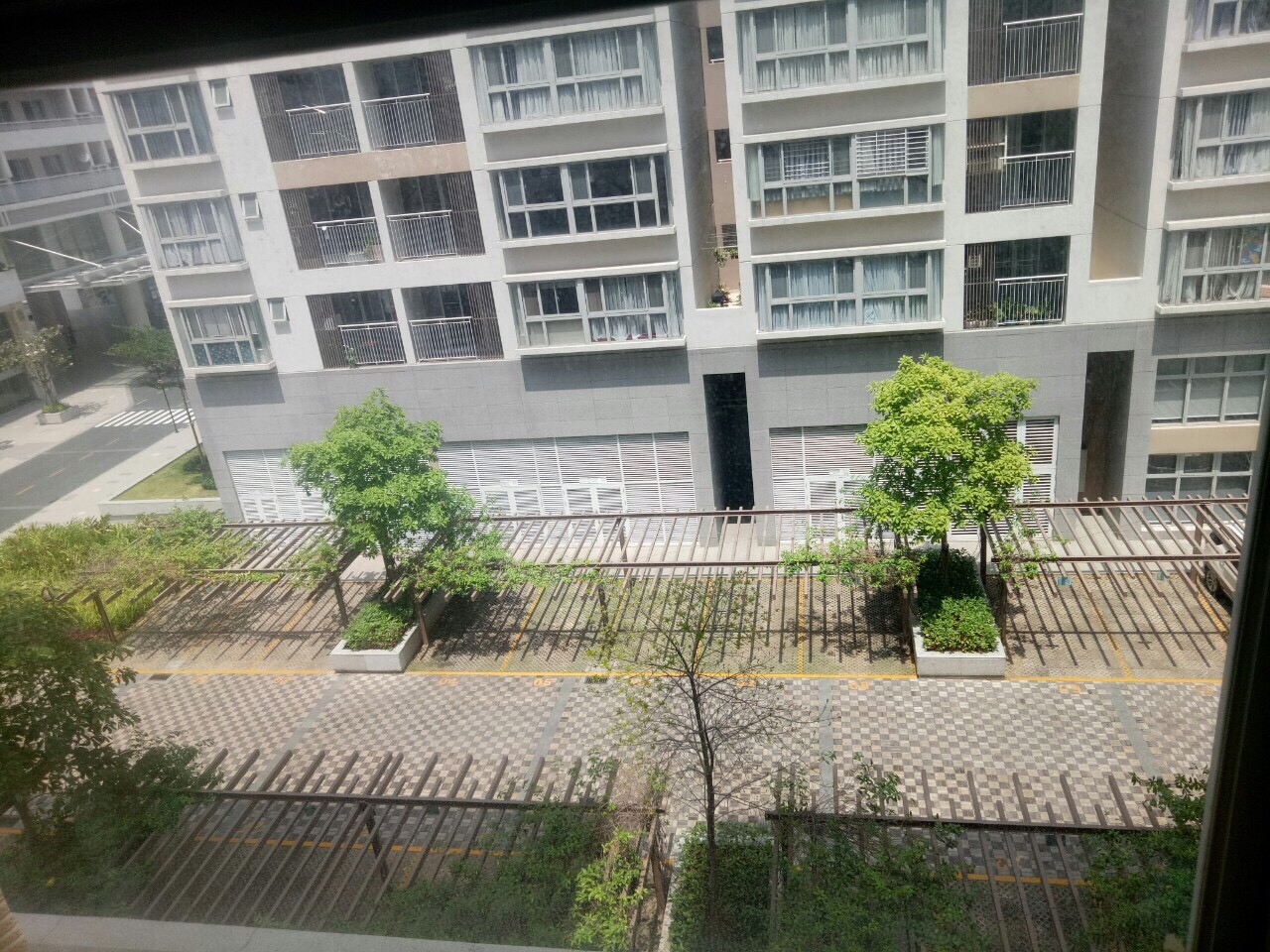 Bán căn hộ Scenic valley, 71m, 2 phòng ngủ, nội thất đầy đủ, giá chỉ 6.9 tỷ. Anh chị xem nhà liên hê: hotline Ngọc Thư