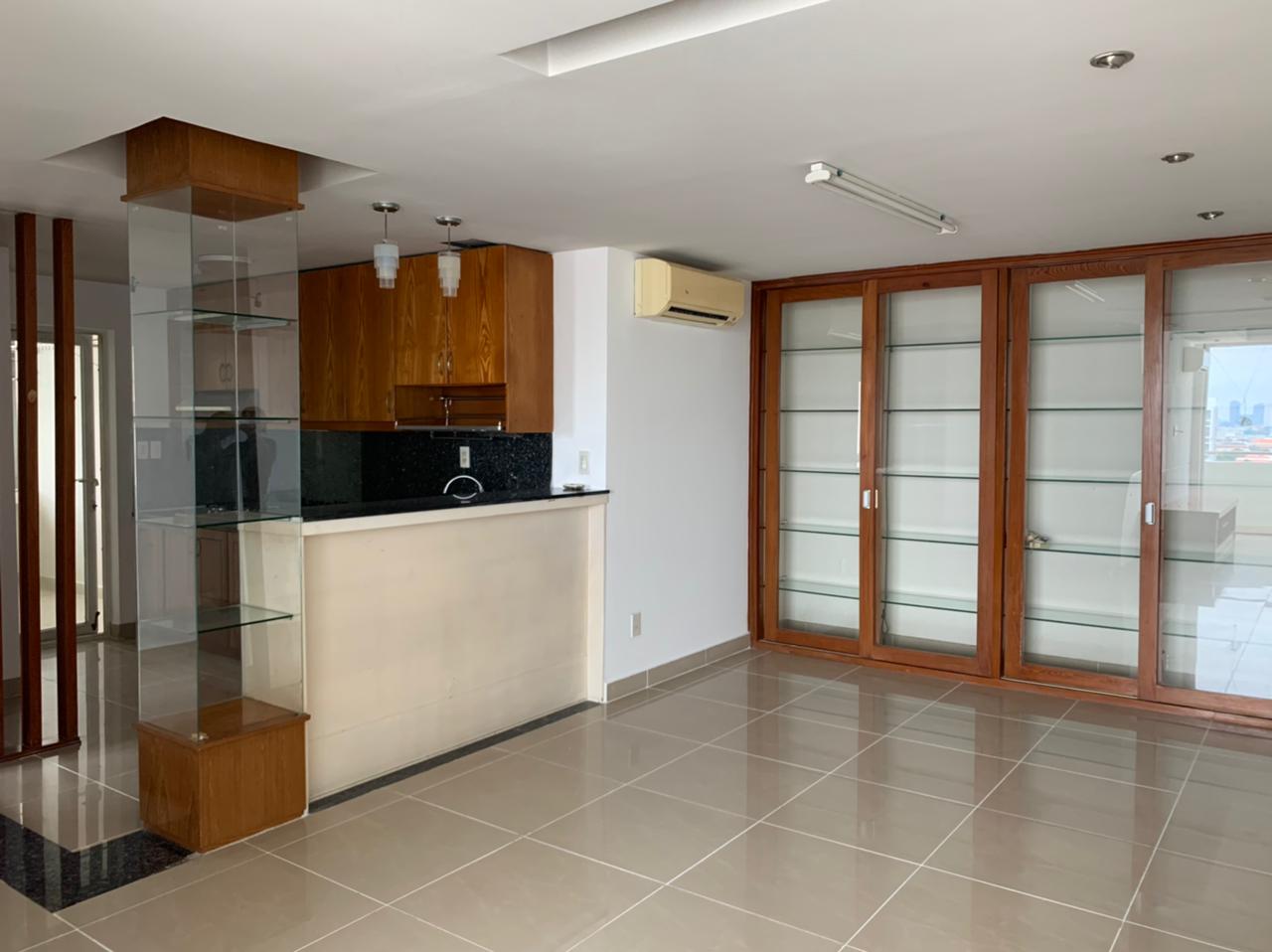 Cho thuê căn hộ Grandview, phú mỹ hưng. Diện tích: 118m, 3 phòng ngủ, 2wc. Nội thất đầy đủ, giá chỉ 25tr/ tháng. ANh chị xem nhà liên hệ: hotline Ngọc Thư - 10332