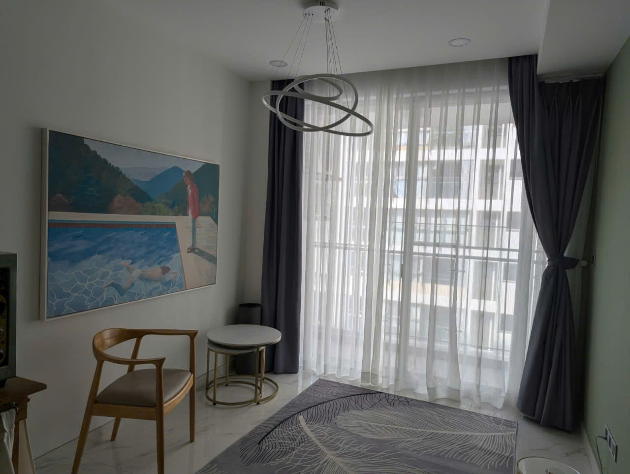 Cho thuê căn hộ Midtown phú mỹ hưng. DIện tích: 64 m, 1 phòng ngủ, 2wc. Nội thất cao cấp,Gía chỉ 20 tr/ tháng. Anh chị xem nhà liên hệ: hotline Ngọc Thư - 10663