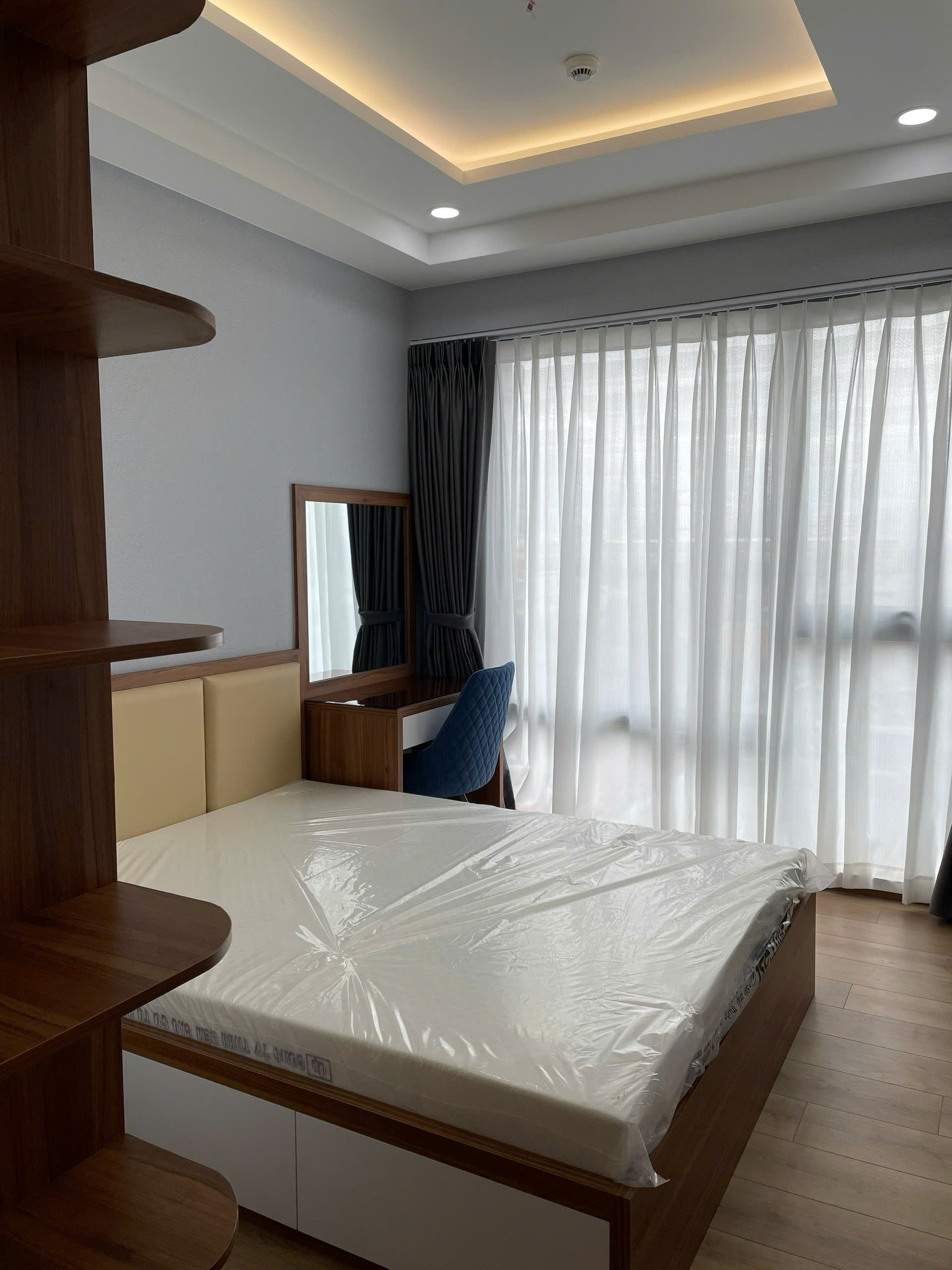 Cho thuê căn hộ Urbanhill phú mỹ hưng, quận 7. Diện tích: 130m, 3 phòng ngủ, nhà mới đẹp , nội thất cao cấp. Gía 40tr/ tháng , Anh chị xem nhà liên hệ: hotline Ngọc Thư - 10758